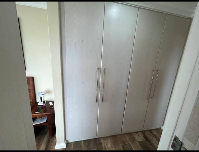 2 BEDROOM APARTMENT FOR SALE IN JEFFREYS BAY CENTRAL